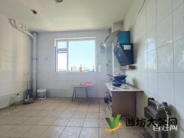 東方太陽(yáng)城電梯房大H戶(hù)型150平120萬(wàn)車(chē)位10萬(wàn)