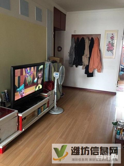 奎文正脈 圣榮廣場(chǎng) 首付15萬 客廳朝陽(yáng) 精裝 有