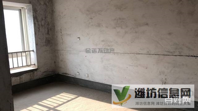 巴龍國際北區(qū)多層5樓160平帶車庫南北通透75萬