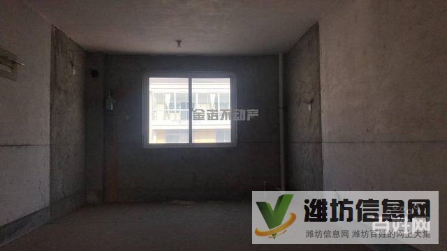 巴龍國際北區(qū)多層5樓160平帶車庫南北通透75萬