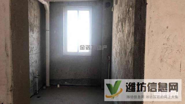 巴龍國際北區(qū)多層5樓160平帶車庫南北通透75萬