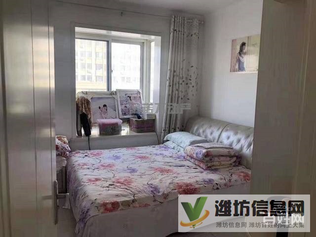 銀豐新都精裝修小三室6樓116平帶儲(chǔ)藏室僅售77萬(wàn)