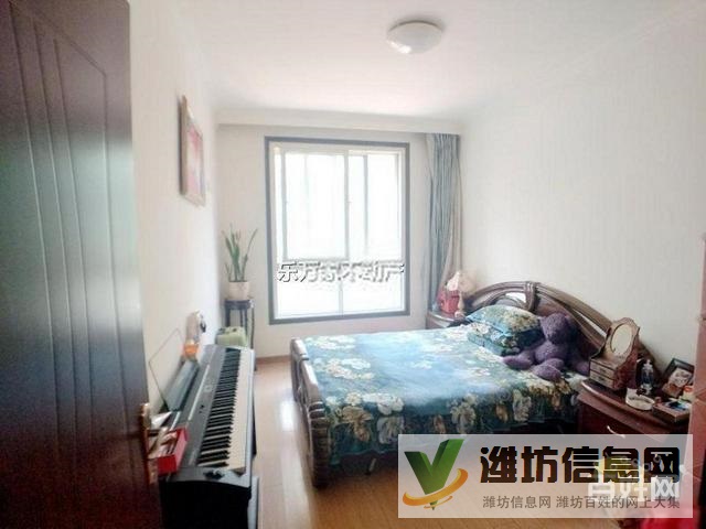 一樓帶院98平方萬達(dá)近恒泰園多層一樓帶院子三室出稅