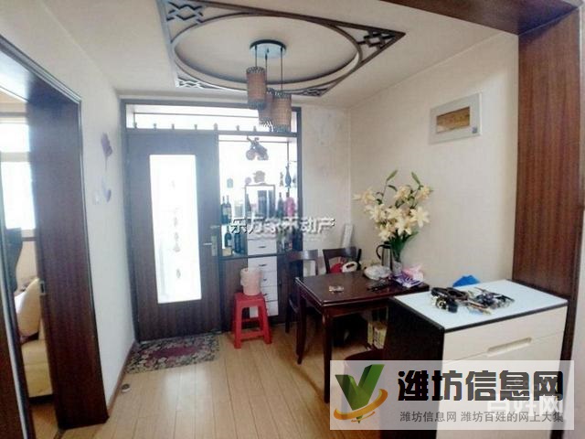 一樓帶院98平方萬達(dá)近恒泰園多層一樓帶院子三室出稅