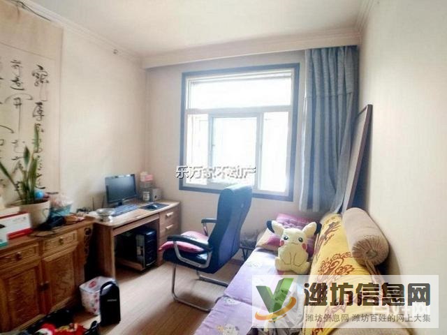 一樓帶院98平方萬達(dá)近恒泰園多層一樓帶院子三室出稅