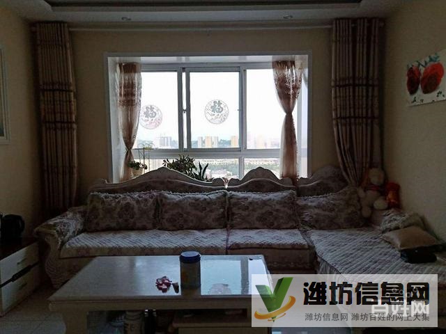 泰華近東方明珠 三室一廳精裝修拎包入住