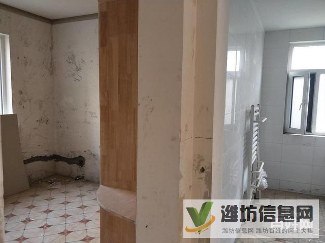 清河壟塬小高層一樓帶院 帶子母車位儲(chǔ)藏室 簡(jiǎn)裝三室