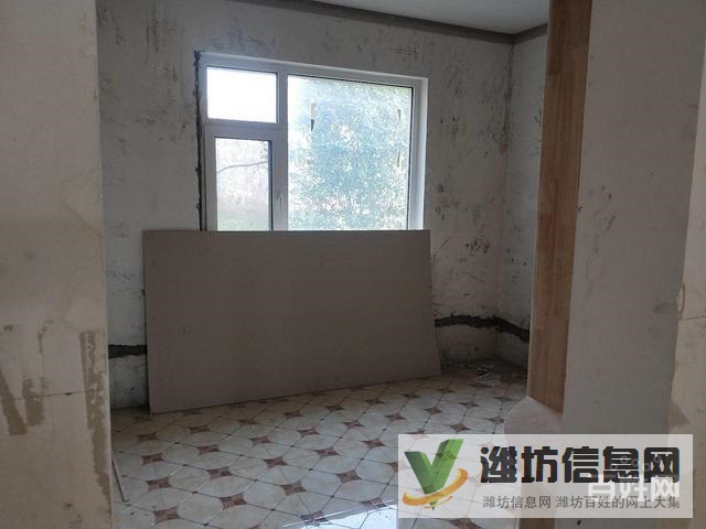 清河壟塬小高層一樓帶院 帶子母車位儲(chǔ)藏室 簡(jiǎn)裝三室