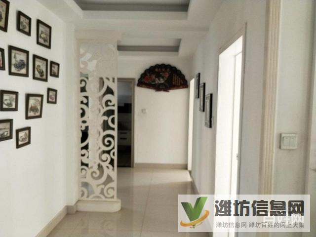 新城明珠多層三樓三室118平 帶車(chē)庫(kù) 前后陽(yáng)臺(tái)93