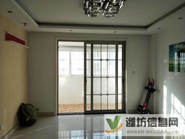 新城明珠多層三樓三室118平 帶車(chē)庫(kù) 前后陽(yáng)臺(tái)93