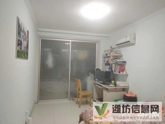 湖景龍灣精裝多層二樓150方急售