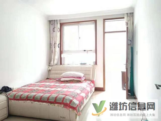 華實(shí)小區(qū) 多層2樓 精裝修 三室朝陽(yáng)無(wú)稅急售97萬(wàn)