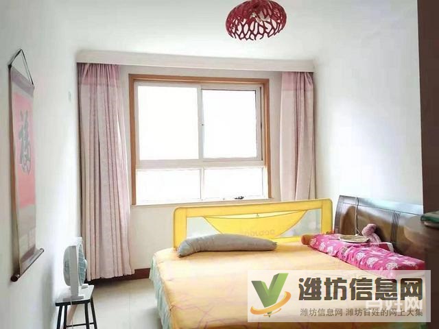 華實(shí)小區(qū) 多層2樓 精裝修 三室朝陽(yáng)無(wú)稅急售97萬(wàn)