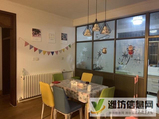 秋實(shí)小區(qū) 帶朝陽(yáng)車(chē)庫(kù) 精裝修 證全契稅沒(méi)滿(mǎn)2