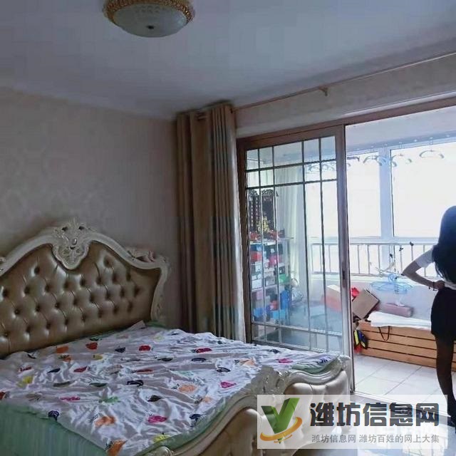 濰縣中路近的高端小區(qū) 12樓東山 全明戶型 精裝三室 南