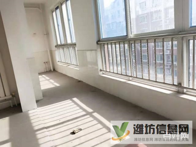 電梯洋房麗景花園南區(qū)4樓171平送車庫儲(chǔ)藏室更名