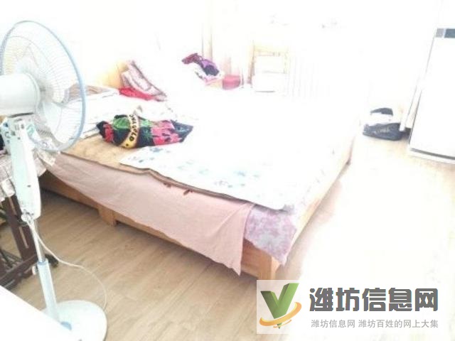 奧體中心 文苑小區(qū)多層一樓 精裝三室出稅雙氣供暖