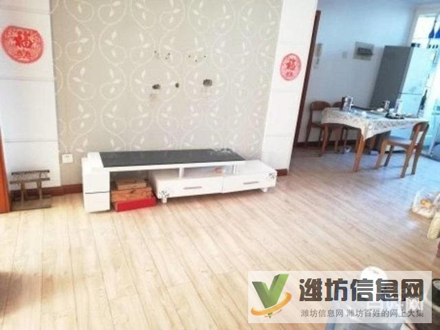 奧體中心 文苑小區(qū)多層一樓 精裝三室出稅雙氣供暖