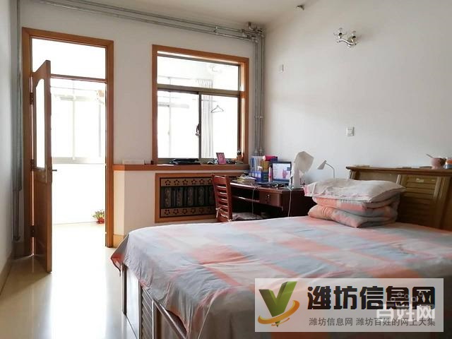 朝陽小區(qū) 單位房138平 送車庫 報(bào)價(jià)69.8萬